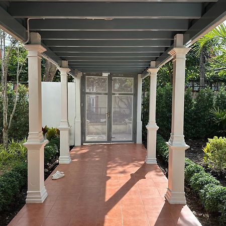 Baan Debtida Otel Bangkok Dış mekan fotoğraf