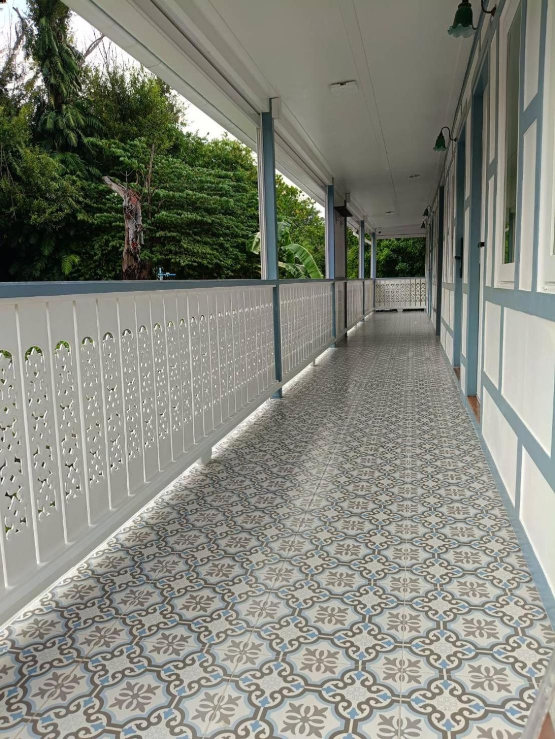 Baan Debtida Otel Bangkok Dış mekan fotoğraf