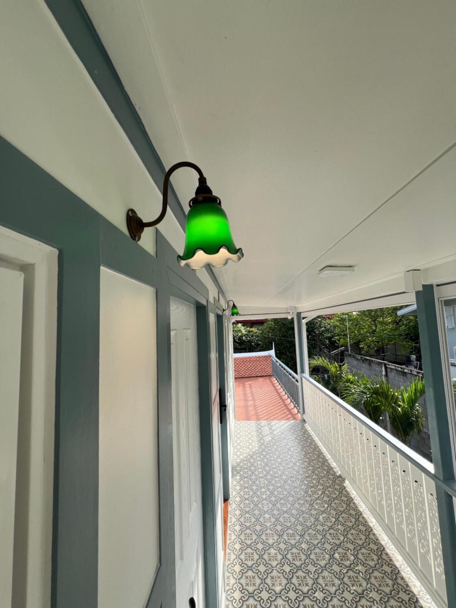 Baan Debtida Otel Bangkok Dış mekan fotoğraf