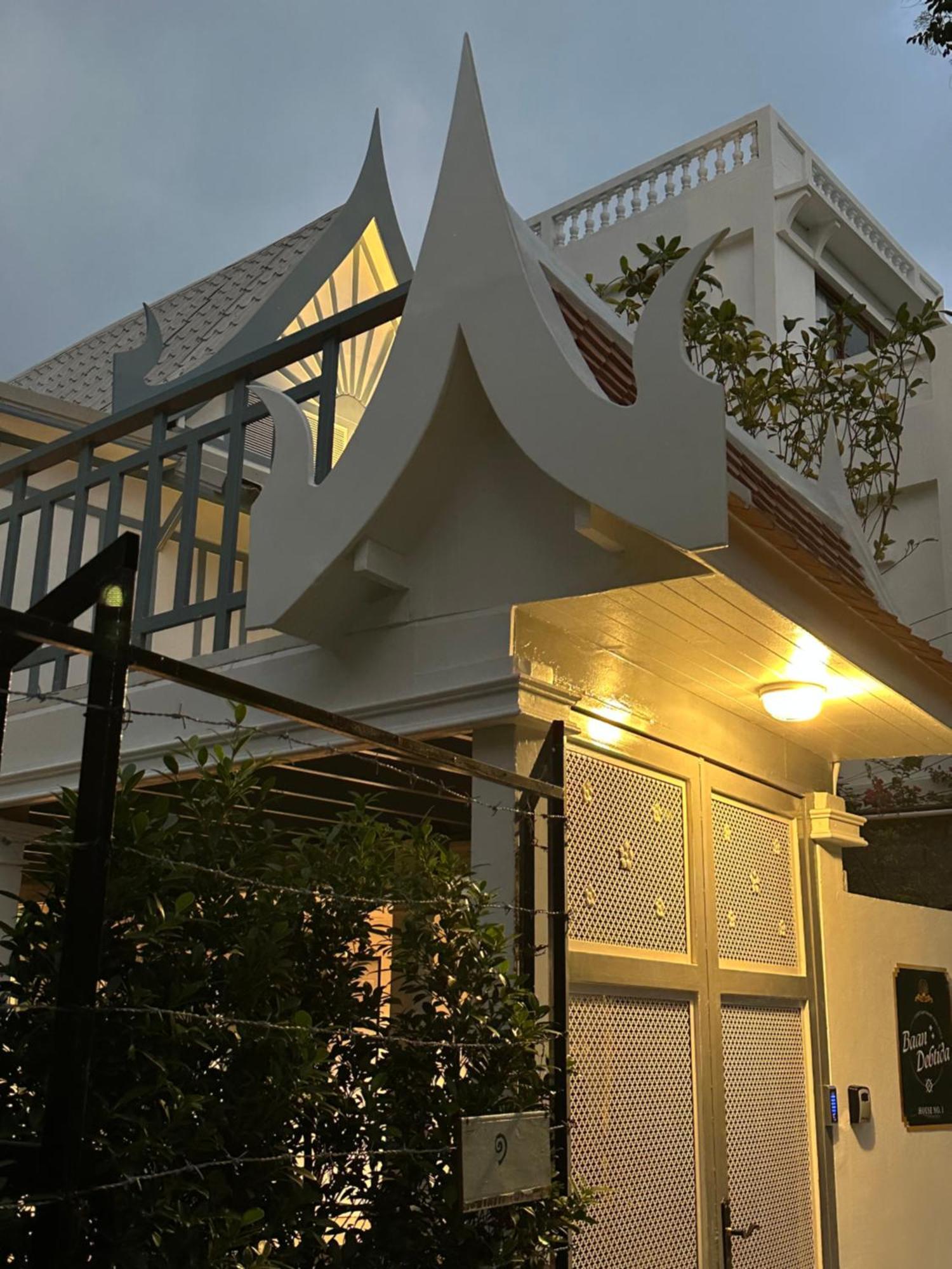 Baan Debtida Otel Bangkok Dış mekan fotoğraf