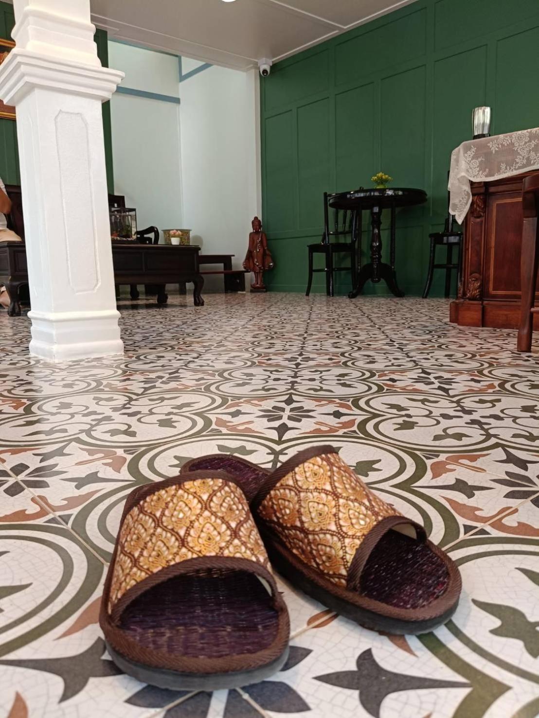 Baan Debtida Otel Bangkok Dış mekan fotoğraf