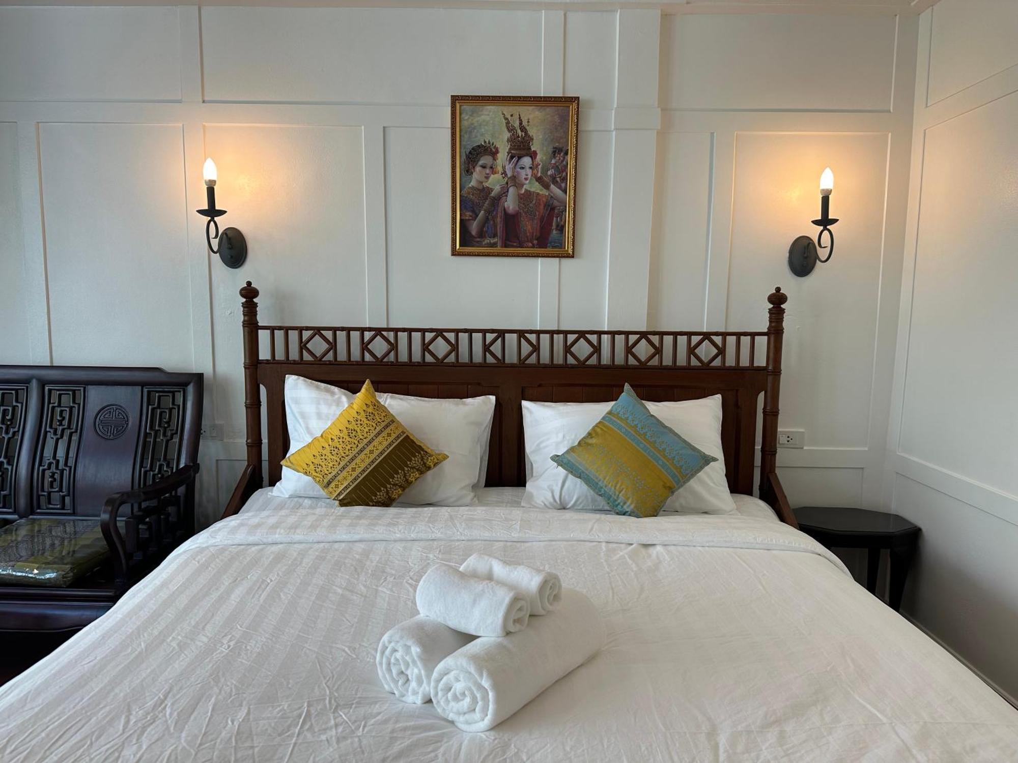 Baan Debtida Otel Bangkok Dış mekan fotoğraf